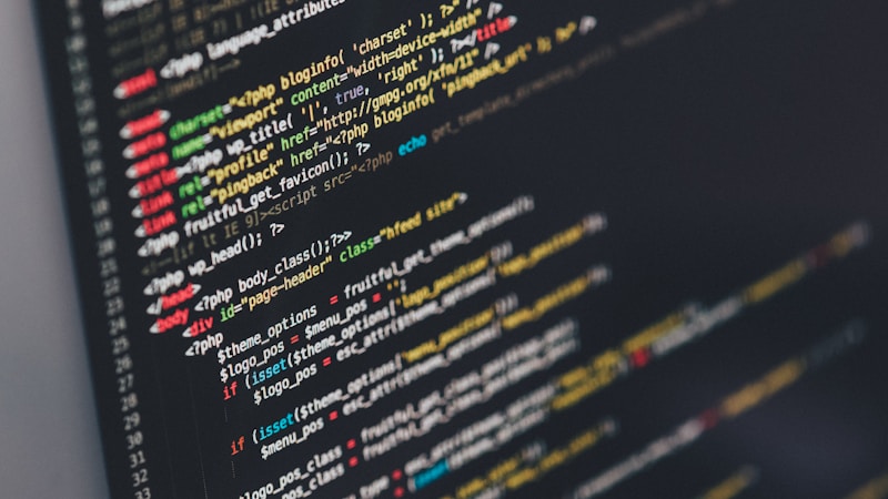 Laravel开发API接口时认证用户数据该用web.php还是api.php路由