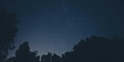 Linux下C语言怎么连接MySQL数据库并实现数据操作
