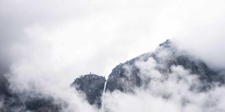 Python中如何操作Excel文件？如何处理大型Excel文件？
