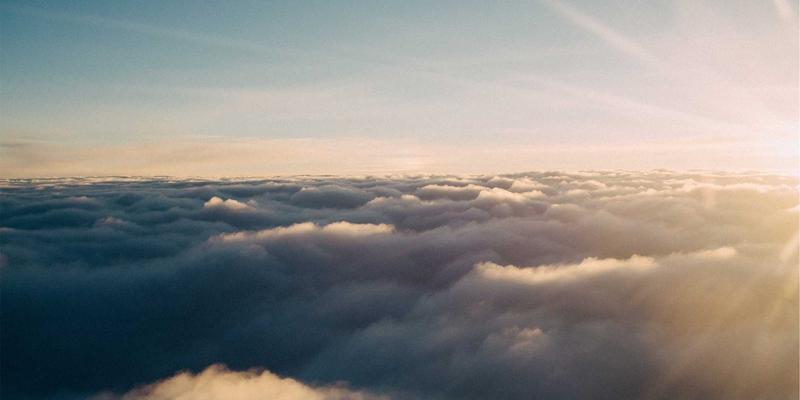 C++异常处理怎么写才规范?抛出和捕获异常的实战指南